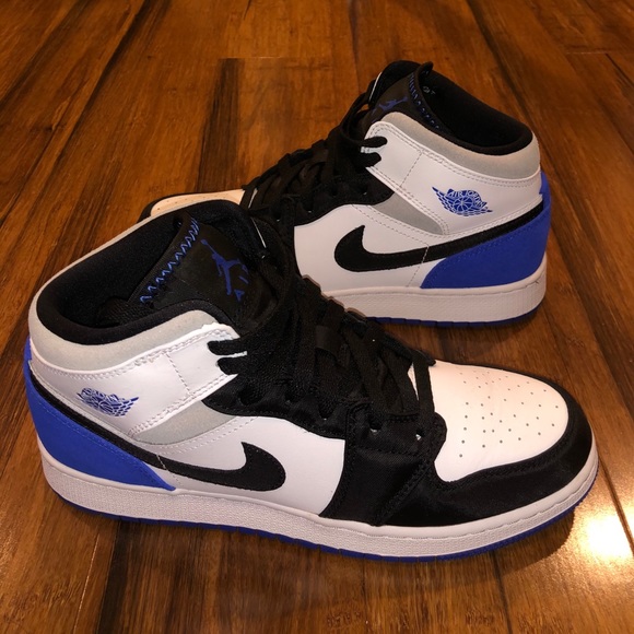 Jordan Shoes - Jordan 1 mid